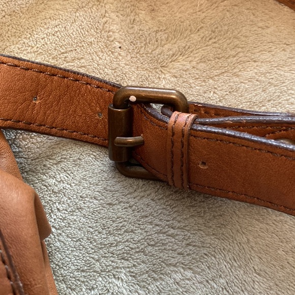 Fossil Vintage Revival (VRV) Flap Crossbody - Picture 12 of 12